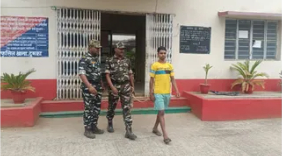 संतान न होने का दोष पड़ोसी विधवा पर मढ़ा: दुमका में 'डायन' के शक में 55 वर्षीय महिला की नृशंस हत्या, आरोपी गिरफ्तार